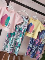 تیشرت کراپ و شلوار طرحدار