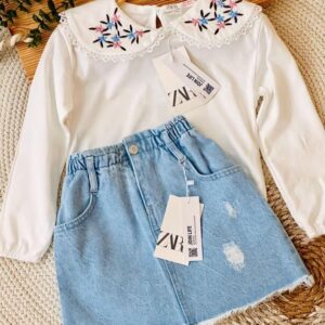 بلوز یقه گلدوزی و دامن جین